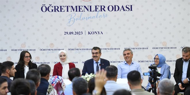 Bakan Tekin: Kolektif şuurla hareket ediyoruz