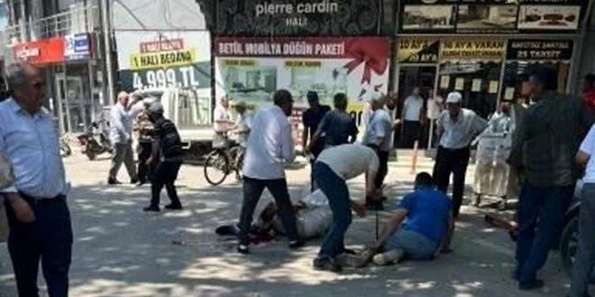 Cuma namazı çıkışı silahlı saldırı