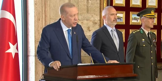 Erdoğan ve Şura Üyeleri Anıtkabir'de Bir Araya Geldi