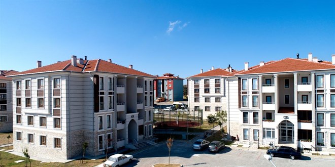 TOKİ temmuzda 7 bin 358 konutu hak sahiplerine teslim etti