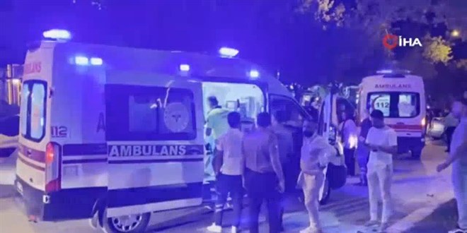 Elazığ'da zincirleme trafik kazası: 2'si çocuk 4 kişi yaralı