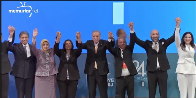 Özlem Çerçioğlu AK Parti'ye katıldı