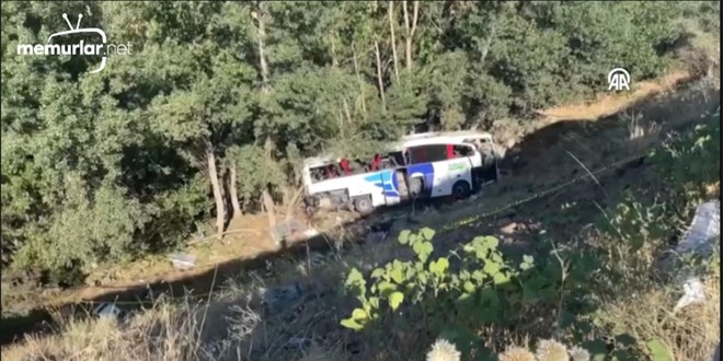 Yozgat'ta �arampole d��en yolcu otob�s�ndeki 12 ki�i �ld�, 19 ki�i yaraland�