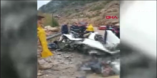 4 ��retmenin �l�m�nde elektrik da��t�m �irketi ve Karayollar� kusurlu