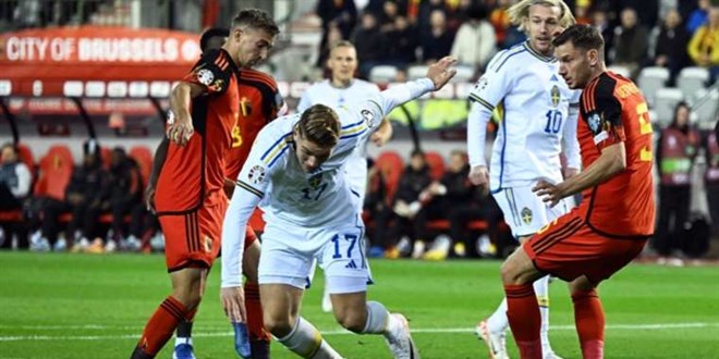 �sve�li oyuncular ikinci yar�ya ��kmad�: Bel�ika - �sve� ma�� ertelendi