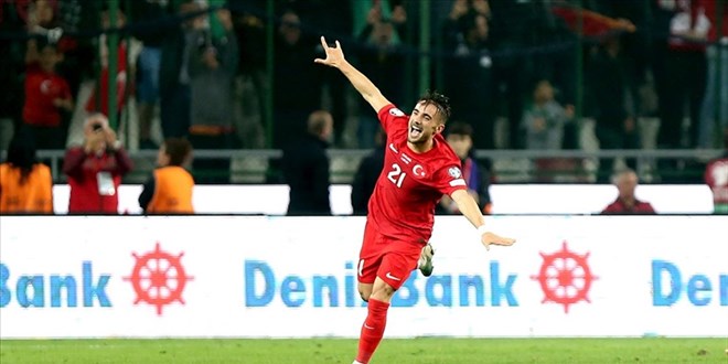 Yunus Akg�n'�n Letonya'ya att��� gol, haftan�n 'en iyisi' se�ildi