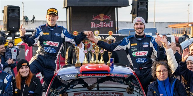 T�rkiye Ralli �ampiyonas�'nda Ali T�rkkan �ampiyon oldu