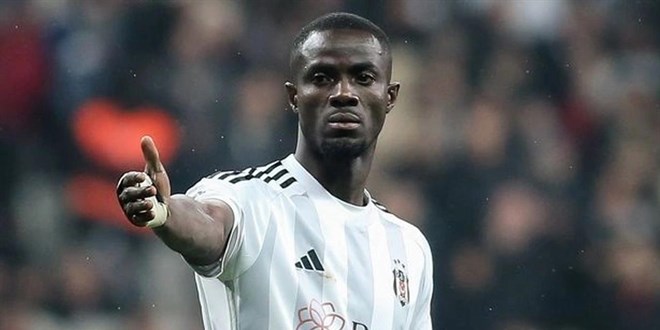 Be�ikta�'ta ilk ayr�l�k ger�ekle�ti