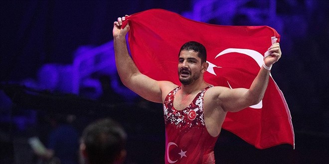 Milli g�re��i Taha Akg�l, kariyerinin 11'inci Avrupa �ampiyonlu�una ula�t�