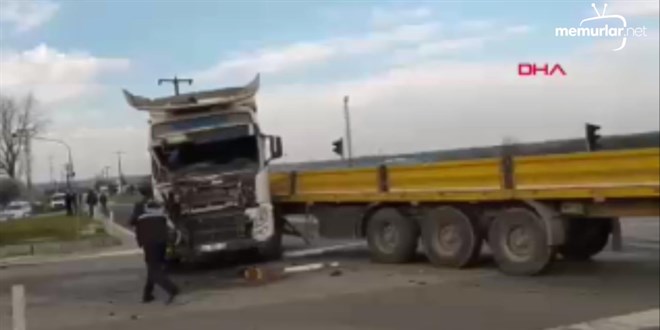 Tekirda�'da TIR ile yolcu minib�s� �arp��t�: 5 �l�, 10 yaral�