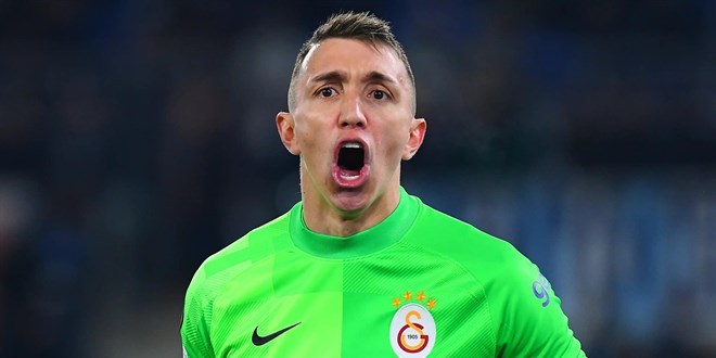 Fernando Muslera, milli tak�m kariyerini noktalad�