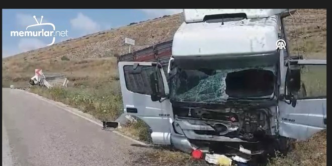 Adana'da t�rla kamyonetin �arp��mas� sonucu 3 ki�i �ld�, 2 ki�i yaraland�