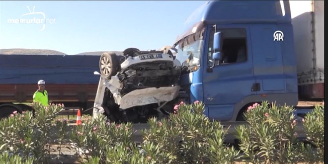 TAG Otoyolu'nda zincirleme kazada 3 ki�i �ld�, 1 ki�i yaraland�