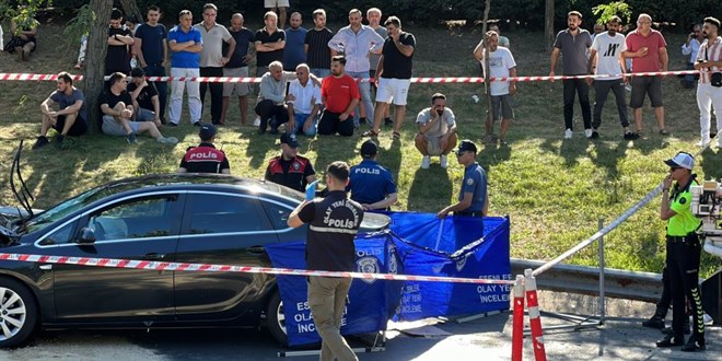 Esenler'de emniyet �eridinde kaza: 1 �l�