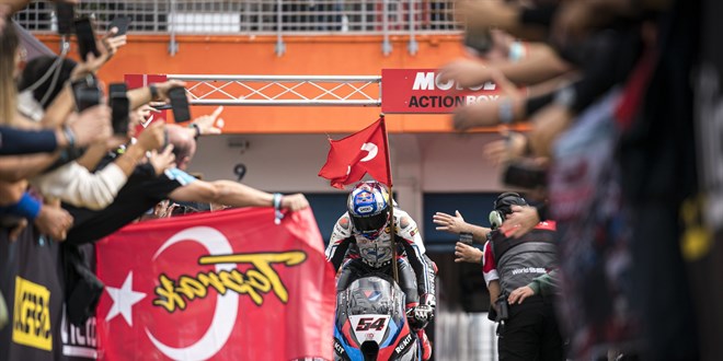 Toprak Razgatl�o�lu, Portekiz'deki son yar��ta birinci oldu