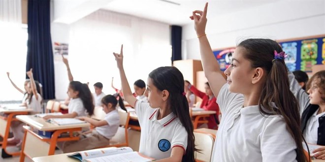 �stanbul'da ders saatlerinin s�resi d���r�ld�