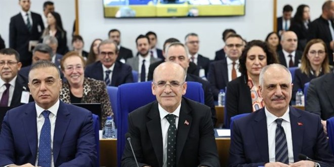 Hazine ve Maliye Bakan� �im�ek'ten asgari �cret a��klamas�