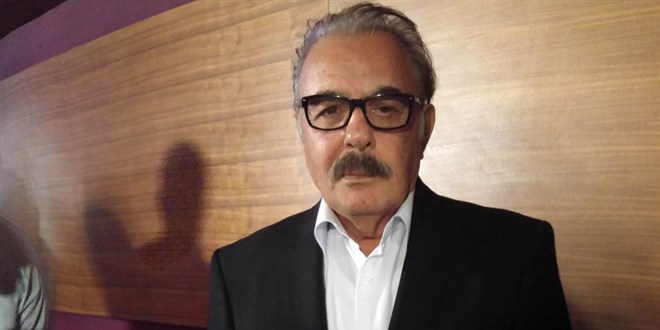 Ferdi Tayfur, hastaneye kald�r�ld�