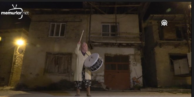 Mahallenin 'Aye ablas' 18 yldr davuluyla sokaklarda