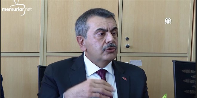 Tekin: Okul bah�elerimizi yeniden oyun oynanan alanlara d�n��t�rmemiz laz�m