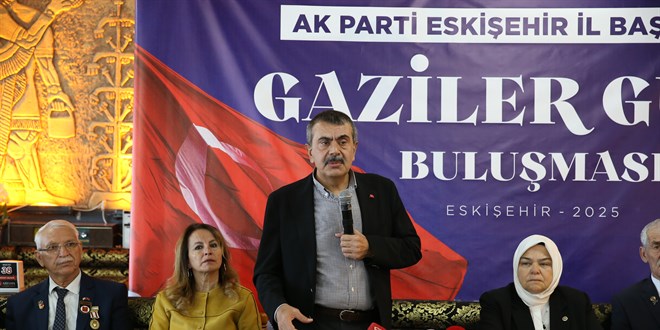 Bakan Tekin: Maarif Modeli ile �ehitlerimizi unutturmayaca��z