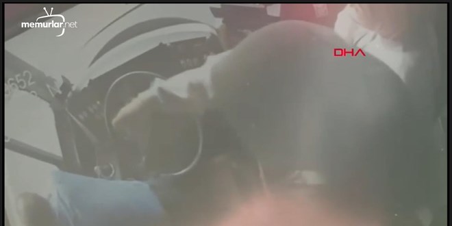 �ekmek�y'de otob�s dura�a girdi; 1 �l� 4 yaral�, kaza an� g�venlik kameras�nda