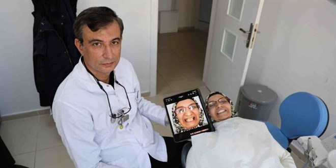 Di tedavisinde implant rafa kaldracak cam fiber uygulamasn gelitirdi