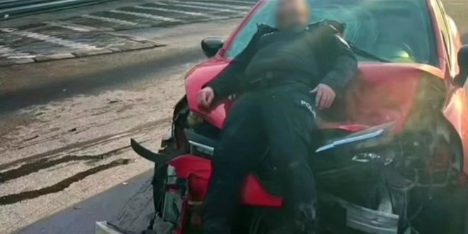 Eski eiyle evli polis memuruna arpan src gzaltna alnd