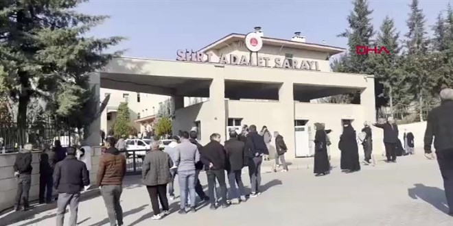 Uyu�turucu test sonu�lar�n� para kar��l��� de�i�tirenlere operasyonda 19 ��pheli tutukland�