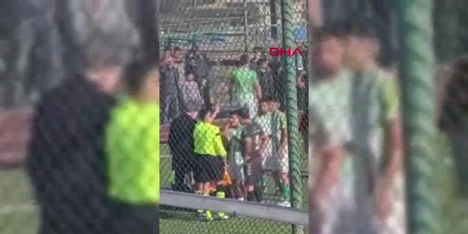 Trib�nden hakeme skuter att�; o anlar kamerada