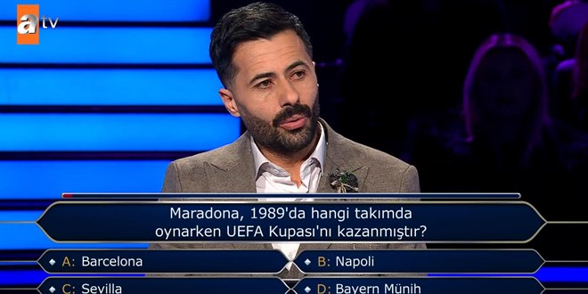 Maradona, 1989'da hangi tak�mda oynarken UEFA Kupas�'n� kazanm��t�r?