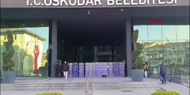 �sk�dar Belediyesi'ne operasyon: 20 g�zalt�