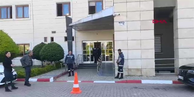 Mersin Yeni�ehir Belediyesi'ne operasyon: �ok say�da g�zalt� var