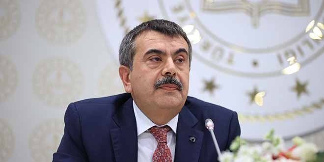 Bakan Tekin: ��renciler yeteneklerine g�re okul tercih edecek