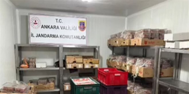 Ankara'da sa�l�ks�z 40 ton eti piyasaya s�rmeye �al��an 2 ki�i g�zalt�na al�nd�.