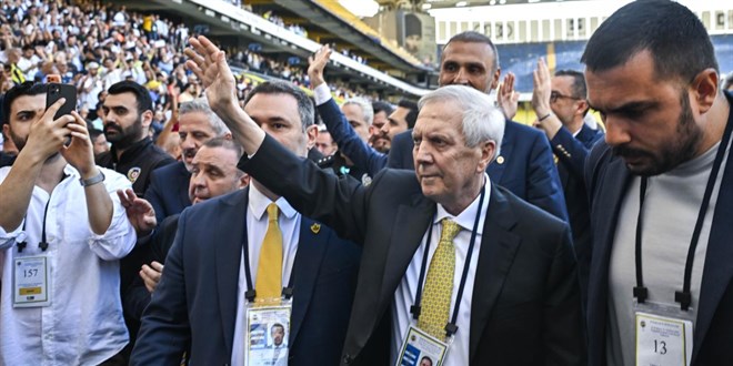 Fenerbah�e'nin yeni ba�kan� Aziz Y�ld�r�m