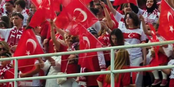 A Milli Tak�m Mar�� Yar��mas�n� Bursa Kazand�: "Bizim �ocuklar" Birinci Oldu