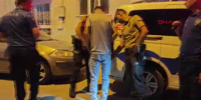 Eski�ehir'de kom�u iki aile aras�nda kavga: 1'i polis 11 yaral�