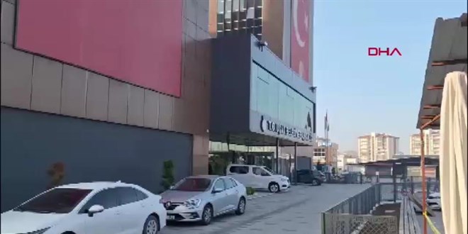 U�ak Belediyesi'nde 'Belediyeden maa�, �zel �irkette mesai' soru�turmas�