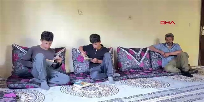 �kizler, yap�m� tamamlanamayan evde yerde ders �al���p fen lisesini kazand�