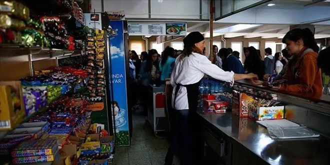 Okul kantinlerinde fiyatlar belli oldu: ��te simit, d�ner ve yemek fiyatlar�
