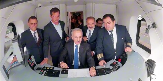 Bakan Uralo�lu, milli h�zl� trenle Ankara-K�r�kkale hatt�nda test s�r��� yapt�