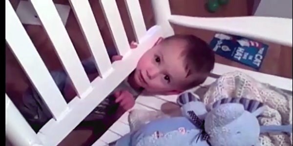 Yaramaz bebeler b�yle s�k��t�