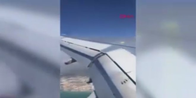 Yolcu u�a��n�n sert r�zgarla m�cadelesi kamerada