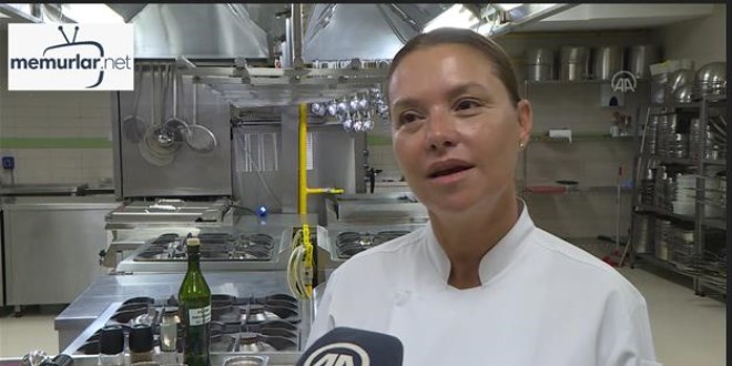 'Ya�l�s�n' diyerek dershaneye almad�klar� ��renci, �niversiteden 'y�ksek �erefle' mezun oldu