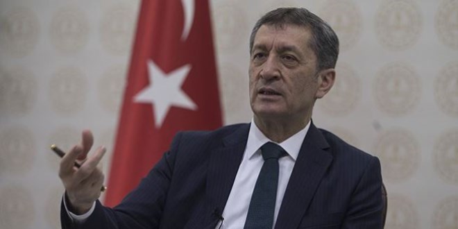 Bakan Sel�uk: T�m s�navlar� okullar�m�zda yapaca��z
