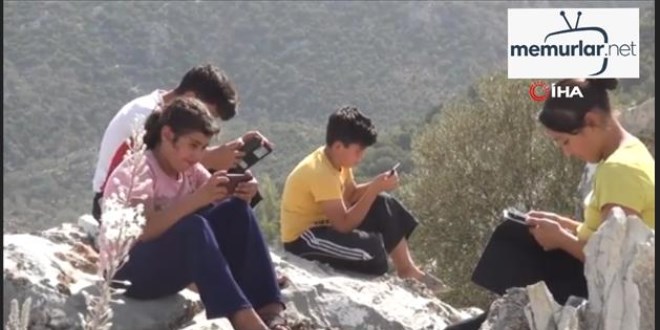 Derse ba�lanabilmek i�in da�a ��k�yorlar