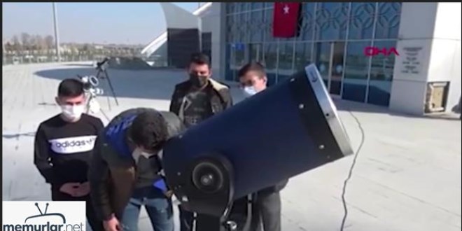 G�ne� sistemini tart��an Konyal� gen�lere bilim gezisi