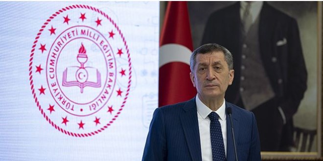 Bakan Sel�uk'tan ��retmenlere: Her �ey sizin sayenizde