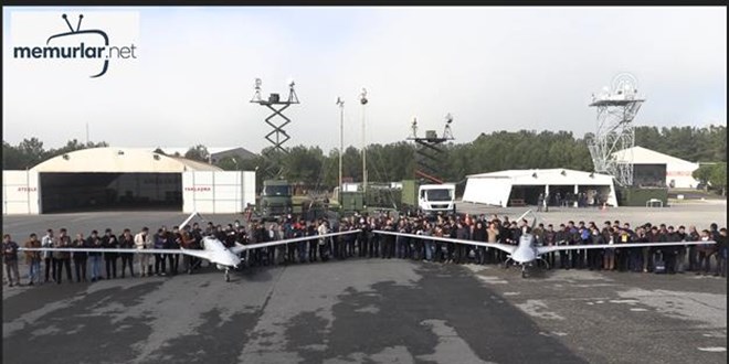 77 Azerbaycan askeri, Bayraktar TB2 S�HA Operat�rl��� e�itimini ba�ar�yla tamamlad�